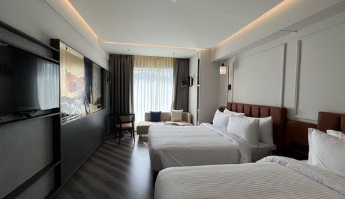 Habitación (1 Hollywood Queen Bed, 1 Twin Bed)