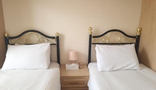 Apartamento, baño privado (12 Frampton)