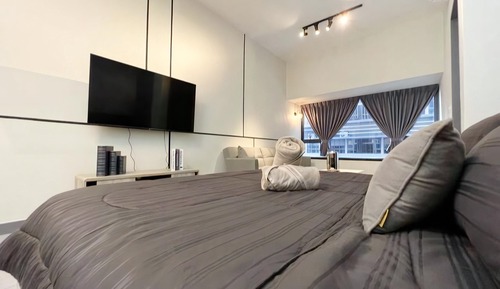 Estudio superior, 1 cama de matrimonio, bañera