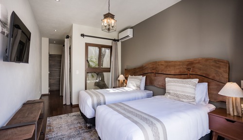 Fully Furnished Residence - Shared Roof Top Terrace with Jacuzzi