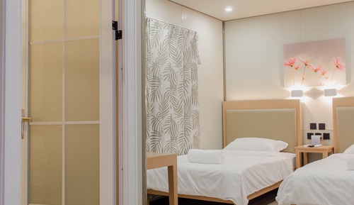 Habitación estándar con 1 cama doble o 2 individuales, 2 camas individuales