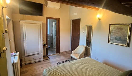 Habitación Confort con 1 cama doble o 2 individuales