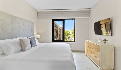 Apartamento de lujo, 2 habitaciones, balcón, vistas al complejo turístico