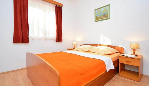 Apartamento (One Bedroom Apartment with Terrace an)