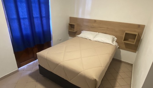 Habitación estándar doble, 1 cama doble, vistas a la ciudad