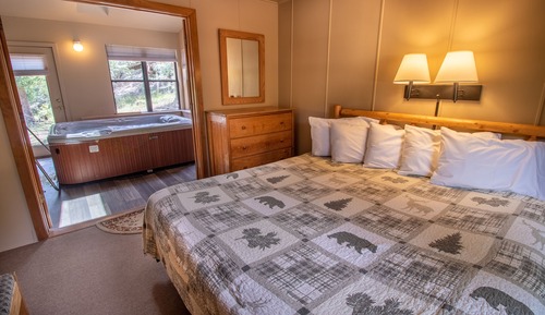 1 Bedroom Hot Tub Cabin Castle View