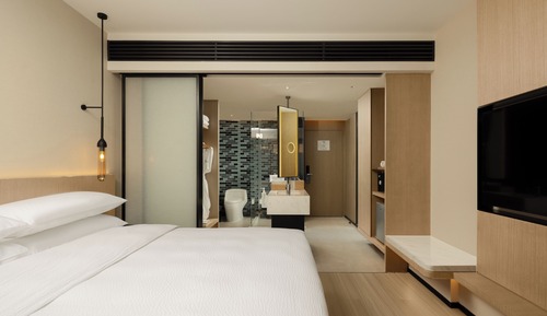 Habitación estándar, 1 cama de matrimonio grande, vistas a la ciudad