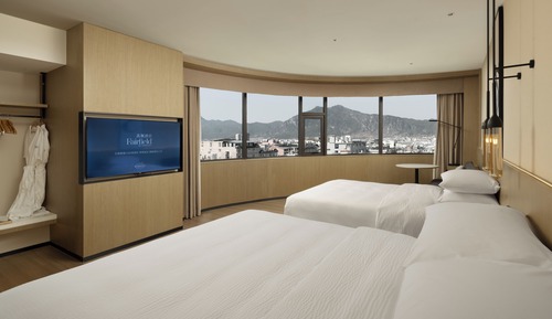 Suite familiar, 2 camas dobles, vistas a la ciudad