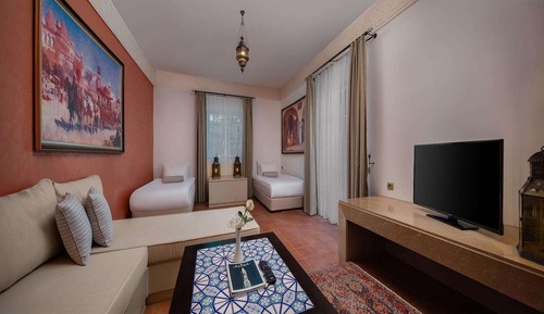Sultan Suite with Jacuzzi