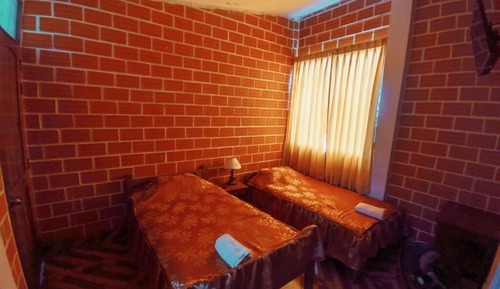 Habitación estándar con 1 cama doble o 2 individuales