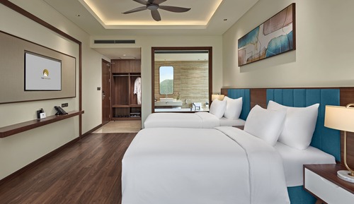 Habitación Deluxe con 2 camas individuales, bañera, vistas a la ciudad