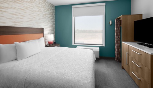 Suite, 1 cama de matrimonio grande, accesible para personas con discapacidad (Roll-In Shower)
