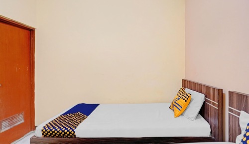 Habitación con 2 camas individuales