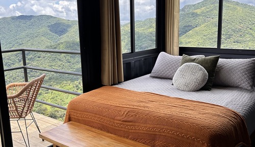 Studio Room 1 Queen bed, Mountain View