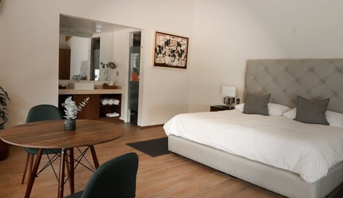 Suite estándar, 1 cama de matrimonio grande, vistas al campo de golf
