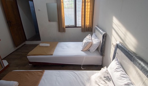 Habitación estándar con 2 camas individuales