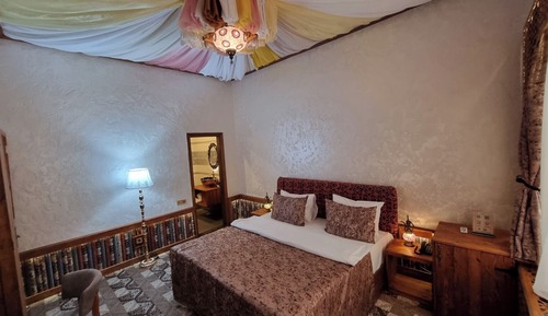 Habitación económica doble, sin ventanas