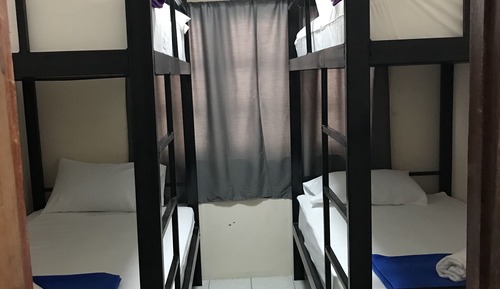 Comfort Shared Dormitory, Men only