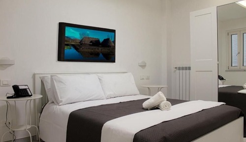 Habitación estándar doble, 1 cama de matrimonio, baño privado, vistas al jardín
