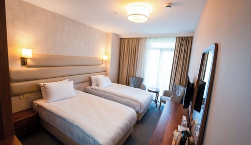 Standard Double or Twin Room with Balcon