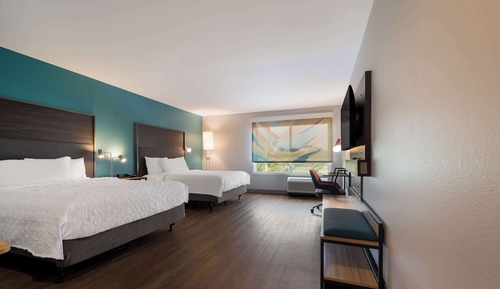 Habitación, 2 camas de matrimonio, accesible para personas con discapacidad, bañera