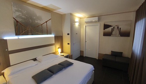 Habitación superior con 1 cama doble o 2 individuales