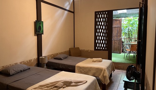 Habitación básica, 2 camas individuales, baño privado