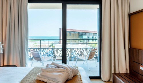 Habitación Confort con 1 cama doble o 2 individuales, vistas al mar
