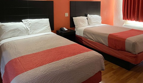 Habitación estándar, 2 camas dobles, fumadores, frigorífico y microondas