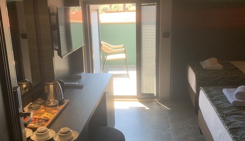Habitación económica con 1 cama doble o 2 individuales