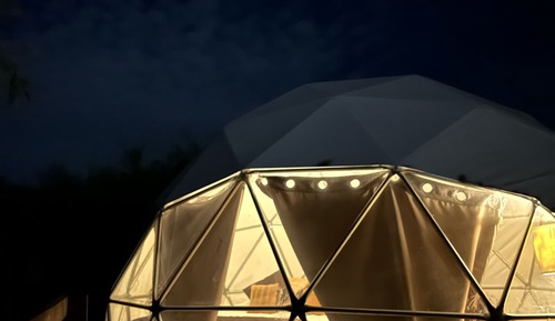 Tienda romántica, 1 cama de matrimonio con sofá cama, terraza, vistas a la montaña