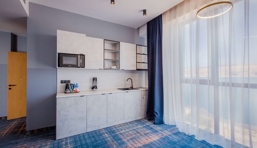 Suite, 1 cama de matrimonio con sofá cama, accesible para personas con discapacidad (Sea View)