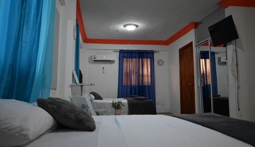 Habitación familiar con 2 camas individuales