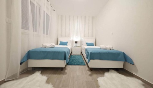 Apartamento superior, 2 habitaciones, bañera de hidromasaje, vistas al patio