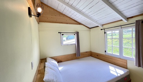 Casa de campo, 2 habitaciones, junto al lago