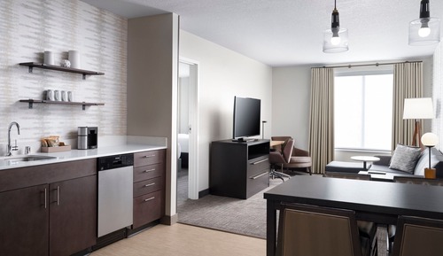 Suite, 1 habitación (Mobility/Hearing Access, Roll-In Shwr)