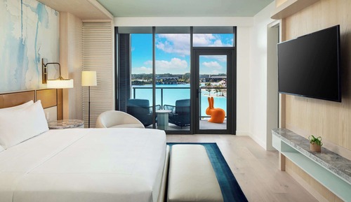 Suite, 1 cama de matrimonio grande, vistas a la laguna (Mobility, Transfer Shower)