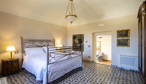 Suite Premium, 1 cama de matrimonio, vistas al jardín, planta ejecutiva