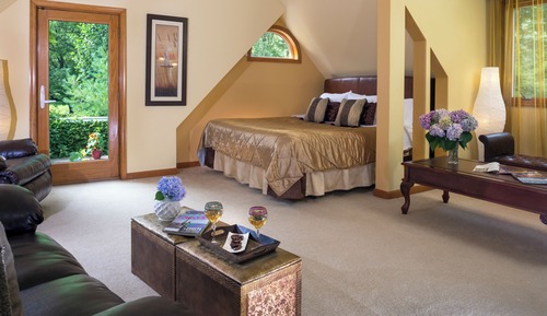 Habitación Deluxe doble, 1 cama de matrimonio grande, bañera de hidromasaje, vistas al jardín