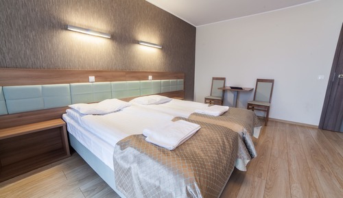 Habitación con 2 camas individuales