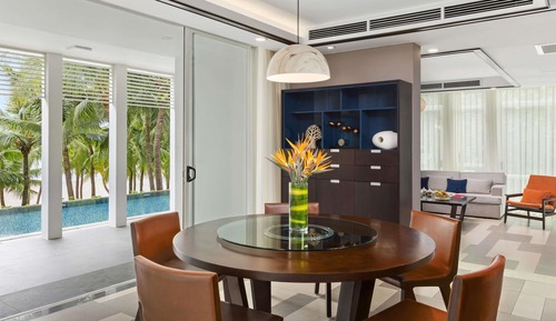 Villa, 4 habitaciones, piscina privada, frente a la playa