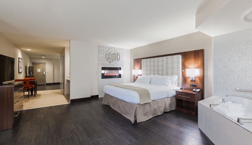 Suite, 1 cama de matrimonio grande con sofá cama, bañera accesible (Communications)