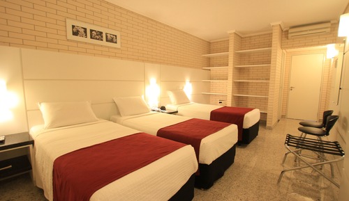 Quarto Triplo  Twin