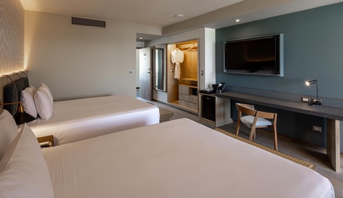 Habitación Deluxe, 2 camas de matrimonio, acceso a la piscina