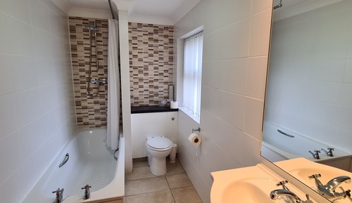 Habitación familiar con 1 cama doble o 2 individuales