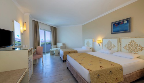 Dúplex familiar, 2 habitaciones, vistas parciales al mar