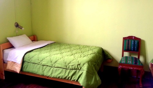 Habitación Confort, 1 cama doble o 2 individuales, baño compartido