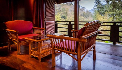 Suite, balcón