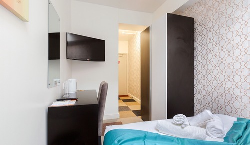 Habitación económica doble, baño privado