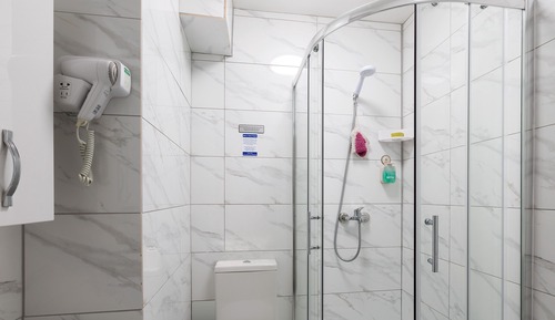 Estudio económico, baño privado (2 Adults)